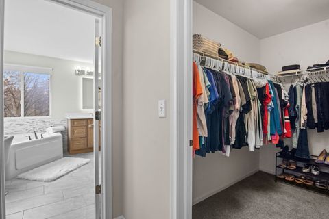 Tiny photo for 1995 Colchester Avenue, Hoffman Estates, IL 60192 (MLS # 12594548)