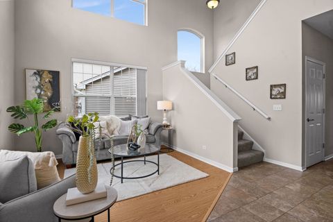 Tiny photo for 1995 Colchester Avenue, Hoffman Estates, IL 60192 (MLS # 12594548)