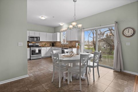 Tiny photo for 1995 Colchester Avenue, Hoffman Estates, IL 60192 (MLS # 12594548)