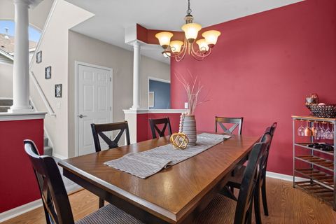 Tiny photo for 1995 Colchester Avenue, Hoffman Estates, IL 60192 (MLS # 12594548)