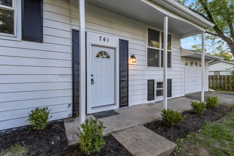 Tiny photo for 741 Sullivan Road, Aurora, IL 60506 (MLS # 12743917)