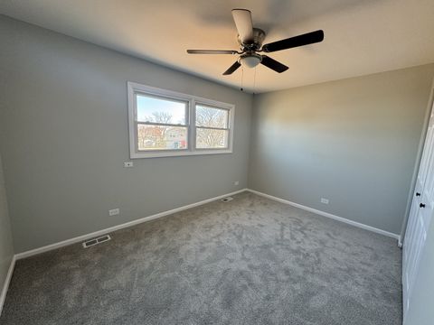 Tiny photo for 940 Tanglewood Drive, Wheeling, IL 60090 (MLS # 12602613)