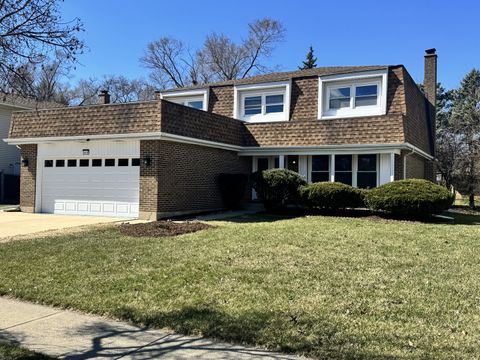 Tiny photo for 940 Tanglewood Drive, Wheeling, IL 60090 (MLS # 12602613)