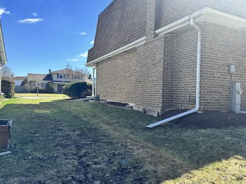 Tiny photo for 940 Tanglewood Drive, Wheeling, IL 60090 (MLS # 12602613)