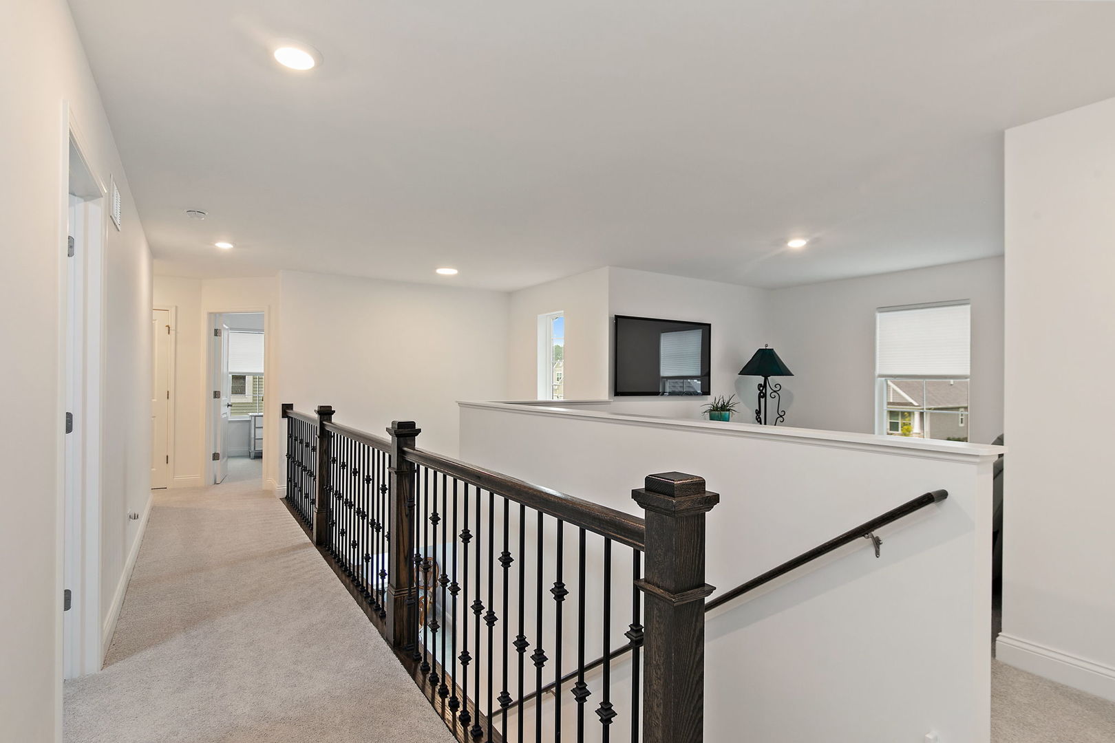 Crystal Lake, Illinois 60012, United States, 5 Bedrooms Bedrooms, ,4 BathroomsBathrooms,Residential,Active,204454