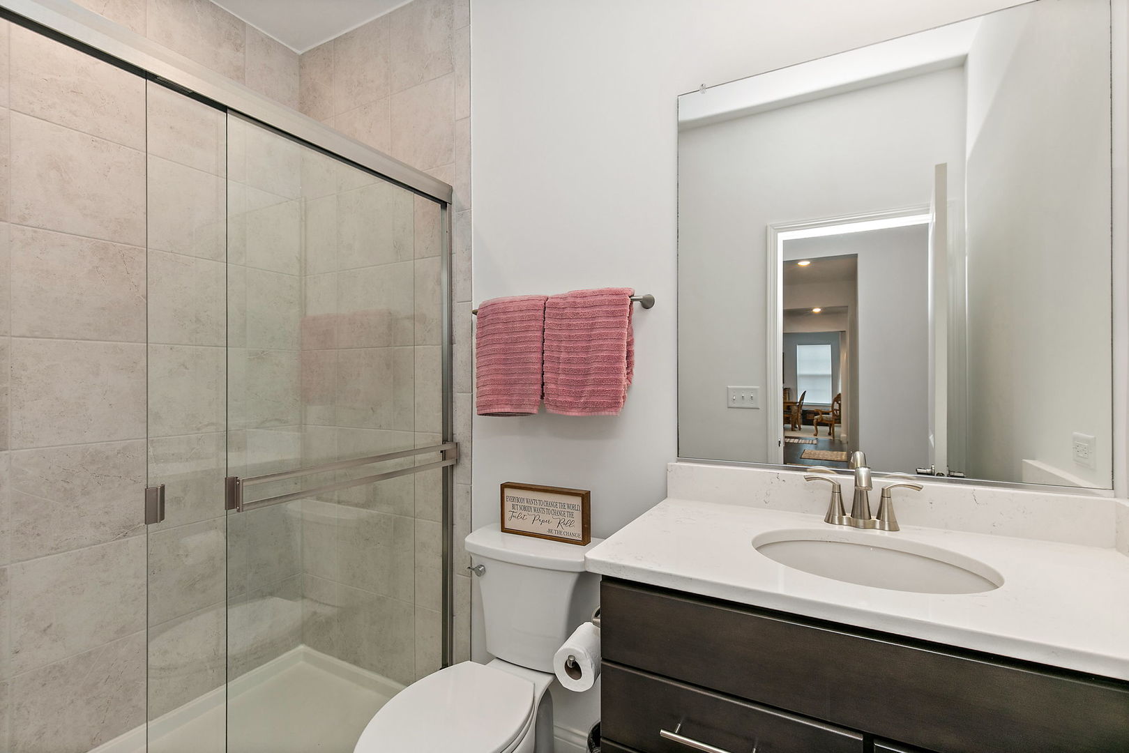 Crystal Lake, Illinois 60012, United States, 5 Bedrooms Bedrooms, ,4 BathroomsBathrooms,Residential,Active,204454