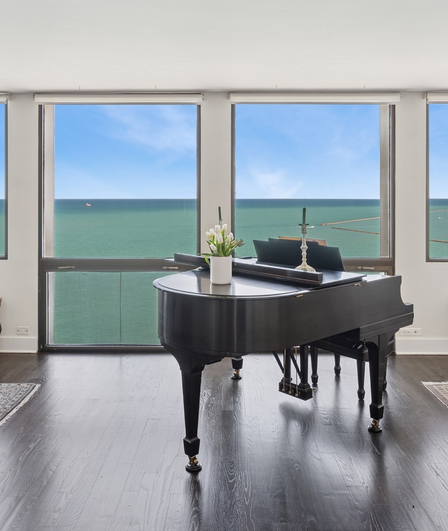 1240 N LAKE SHORE Drive 27B