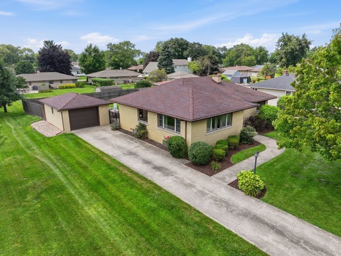 Tiny photo for 811 Magnolia Drive, Joliet, IL 60435 (MLS # 12720603)