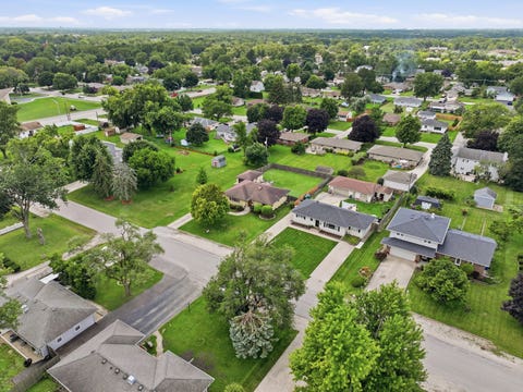 Tiny photo for 811 Magnolia Drive, Joliet, IL 60435 (MLS # 12720603)