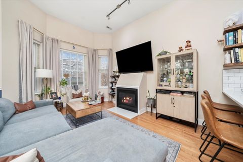 Tiny photo for 2839 N BURLING Street #3N, Chicago, IL 60657 (MLS # 12531508)