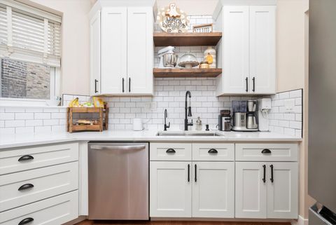 Tiny photo for 2839 N BURLING Street #3N, Chicago, IL 60657 (MLS # 12531508)