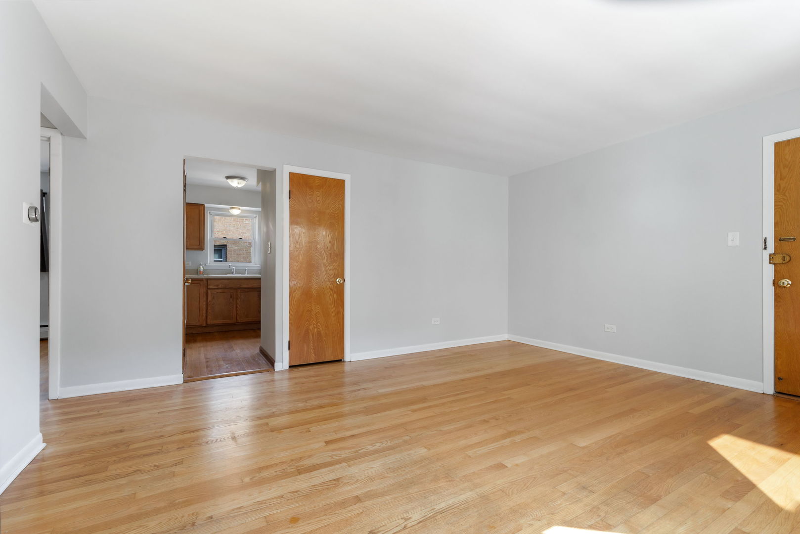 1539 Harlem Avenue 2W