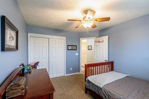 Tiny photo for 223 Huntington Court, Shorewood, IL 60404 (MLS # 12606574)