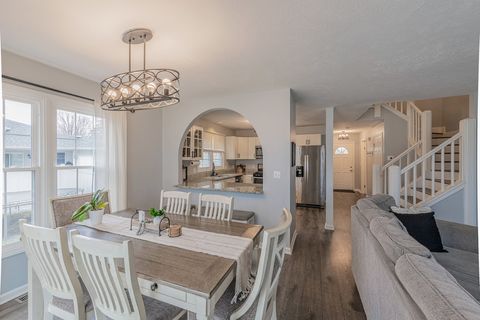 Tiny photo for 223 Huntington Court, Shorewood, IL 60404 (MLS # 12606574)