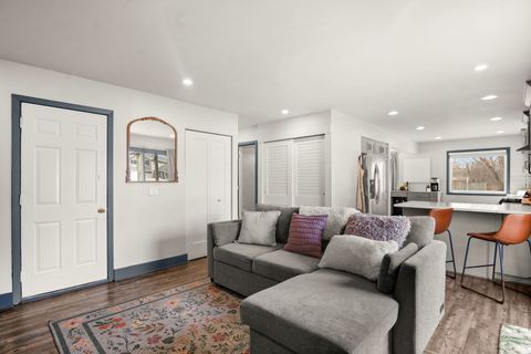 Tiny photo for 2S130 Waltham Court, Warrenville, IL 60555 (MLS # 12594686)