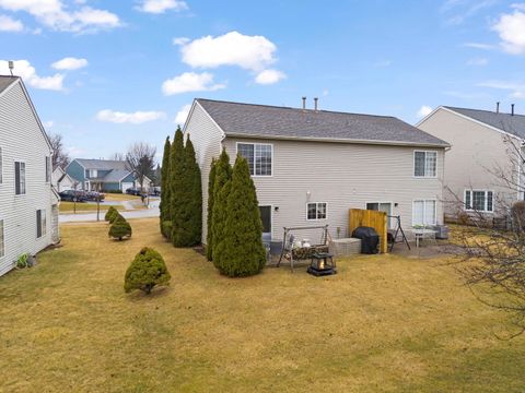 Tiny photo for 2924 Impressions Drive, Lake In The Hills, IL 60156 (MLS # 12591409)