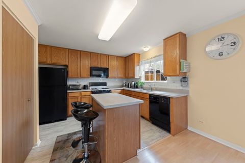 Tiny photo for 2924 Impressions Drive, Lake In The Hills, IL 60156 (MLS # 12591409)