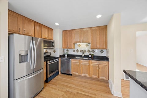 Tiny photo for 1307 Hull Avenue, Westchester, IL 60154 (MLS # 12704188)