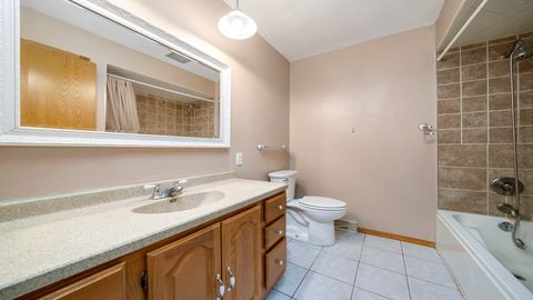 Tiny photo for 5653 Fox Court, South Beloit, IL 61080 (MLS # 12502277)