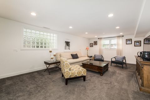 Tiny photo for 900 ROWE Avenue, Park Ridge, IL 60068 (MLS # 12500171)