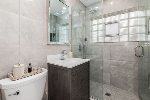 Tiny photo for 900 ROWE Avenue, Park Ridge, IL 60068 (MLS # 12500171)