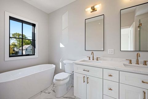 Tiny photo for 2422 Grant Street, Evanston, IL 60201 (MLS # 12469599)