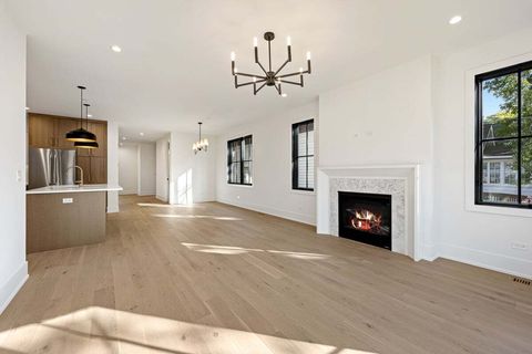 Tiny photo for 2422 Grant Street, Evanston, IL 60201 (MLS # 12469599)