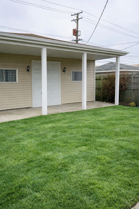 Tiny photo for 12726 S Justine Street, Calumet Park, IL 60827 (MLS # 12542014)