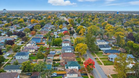 Tiny photo for 1205 S 17th Avenue #D, Maywood, IL 60153 (MLS # 12503774)