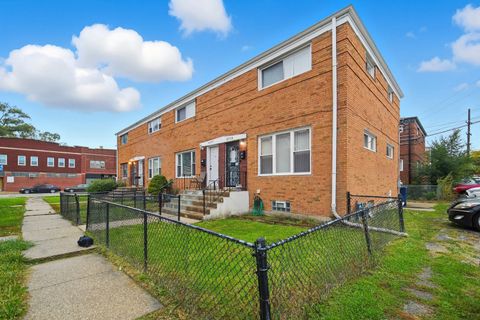 1205 S 17th Avenue D Maywood IL 60153