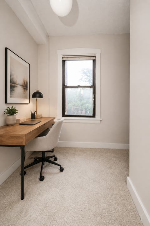 Tiny photo for 725 W Sheridan Road W #502, Chicago, IL 60613 (MLS # 12732738)