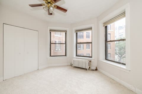 Tiny photo for 725 W Sheridan Road W #502, Chicago, IL 60613 (MLS # 12732738)