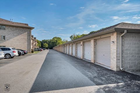 Tiny photo for 5150 Shadow Creek Drive #4, Oak Forest, IL 60452 (MLS # 12506341)