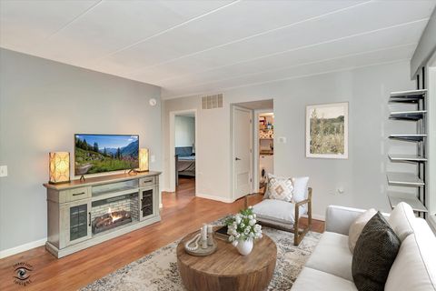 Tiny photo for 5150 Shadow Creek Drive #4, Oak Forest, IL 60452 (MLS # 12506341)