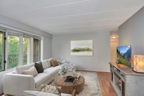 Tiny photo for 5150 Shadow Creek Drive #4, Oak Forest, IL 60452 (MLS # 12506341)