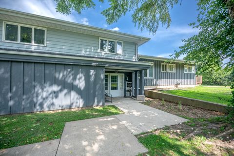 Tiny photo for 1516 E 18th Road, Streator, IL 61364 (MLS # 12455729)
