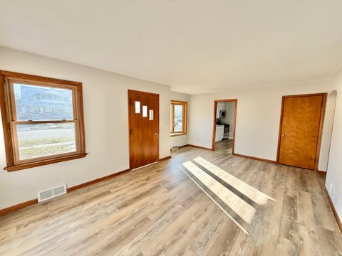 Tiny photo for 314 N London Avenue, Rockford, IL 61107 (MLS # 12590444)