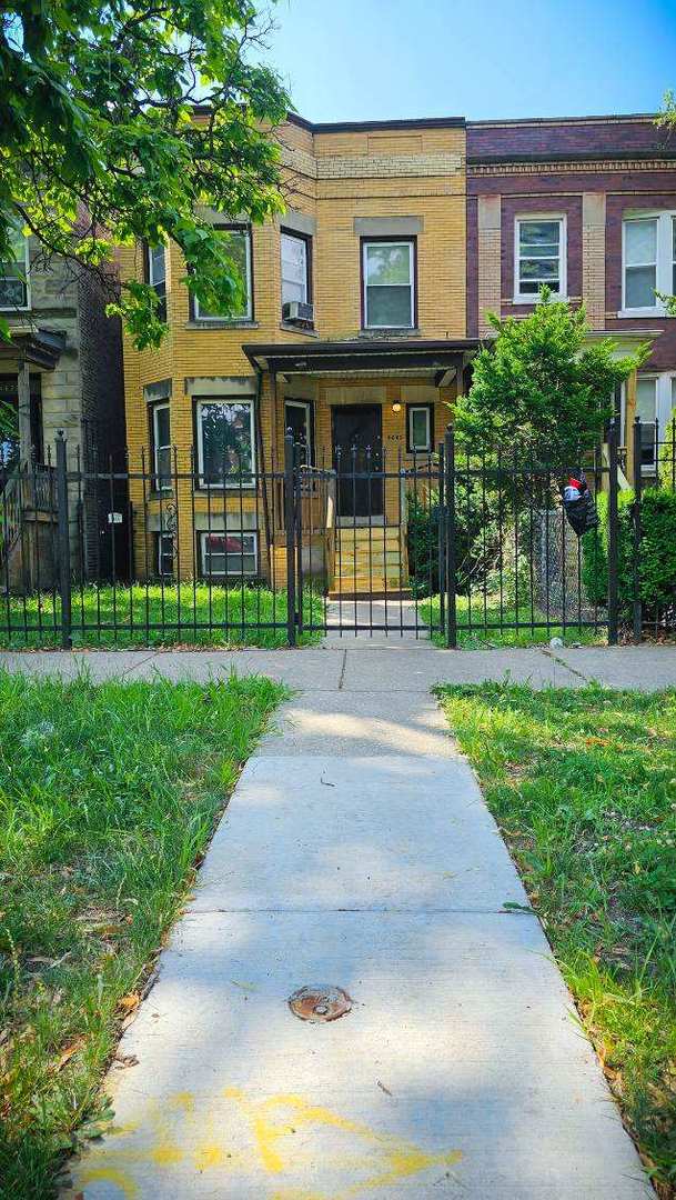 4643 W Monroe Street