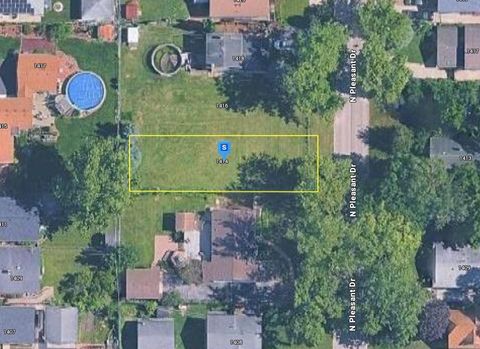 — beds bed, — baths bath property at 1414 n pleasant drive, round lake beach, IL 60073