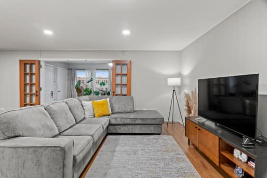 5110 W Fullerton Avenue