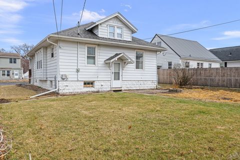 Tiny photo for 2326 N DIVISION Street, Davenport, IA 52804 (MLS # 12590521)