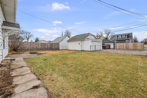Tiny photo for 2326 N DIVISION Street, Davenport, IA 52804 (MLS # 12590521)