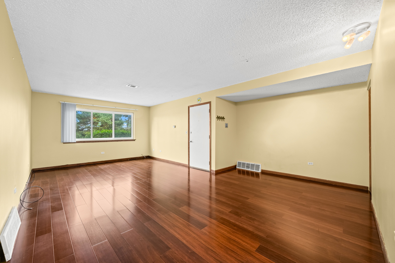 1472 Carol Court 1A