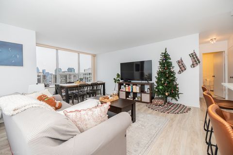 Tiny photo for 70 W Burton Place #2905F, Chicago, IL 60610 (MLS # 12529262)