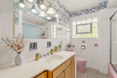 Tiny photo for 5425 Drury Lane, Oak Lawn, IL 60453 (MLS # 12664977)