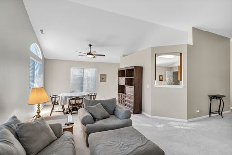 Tiny photo for 1633 Fredericksburg Lane #1633, Aurora, IL 60503 (MLS # 12559462)