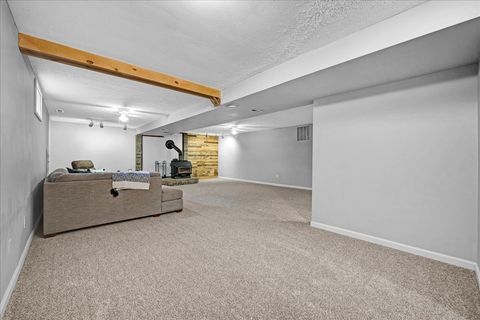 Tiny photo for 1705 Longden Avenue, Bloomington, IL 61701 (MLS # 12544983)