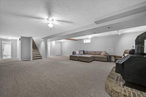 Tiny photo for 1705 Longden Avenue, Bloomington, IL 61701 (MLS # 12544983)