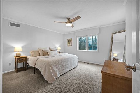 Tiny photo for 1705 Longden Avenue, Bloomington, IL 61701 (MLS # 12544983)