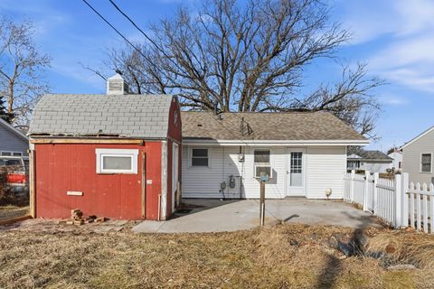 Tiny photo for 2515 W 69th Street, Davenport, IA 52806 (MLS # 12552981)